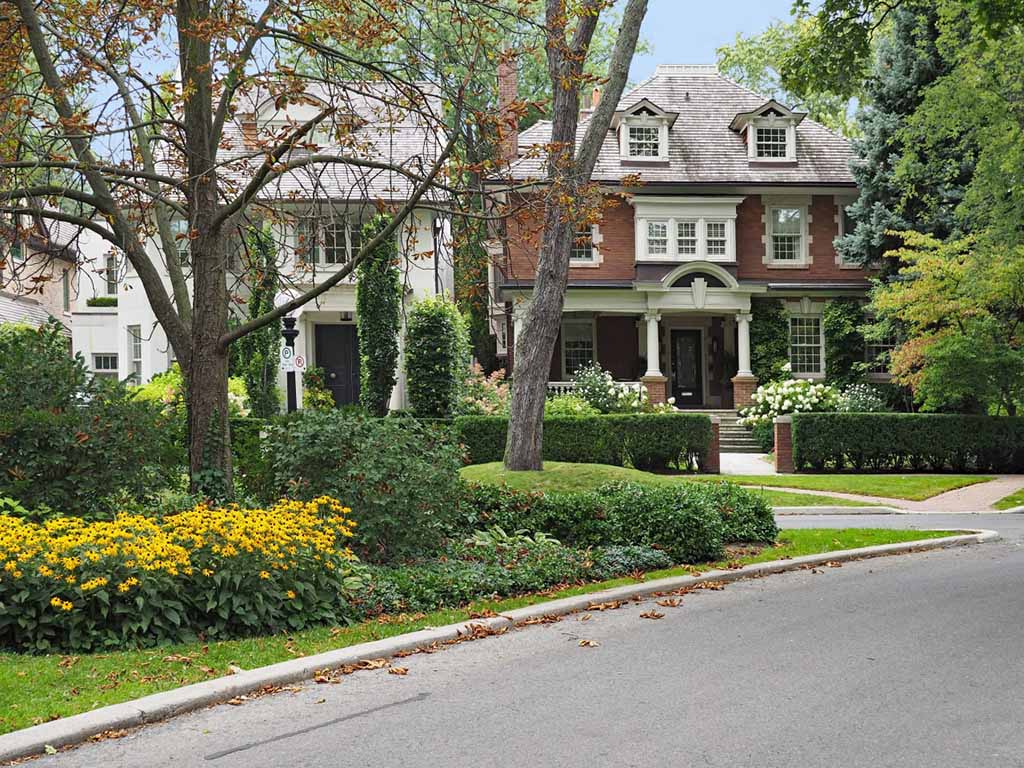 Greenery and houses on the Forest Hill neighborhood in Toronto