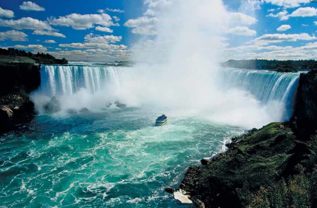 Niagarafalls, a great summer destination in Ontario