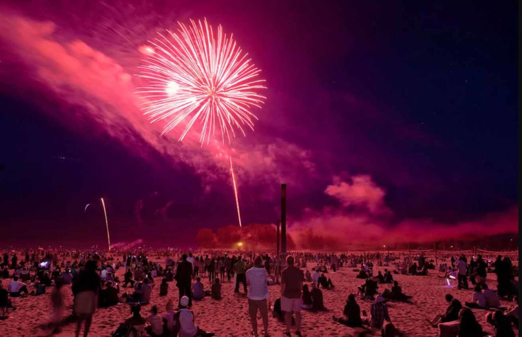  Victoria Day fireworks at Ashbridges Bay Park 